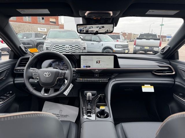 2026 Toyota Toyota Crown Signia Limited